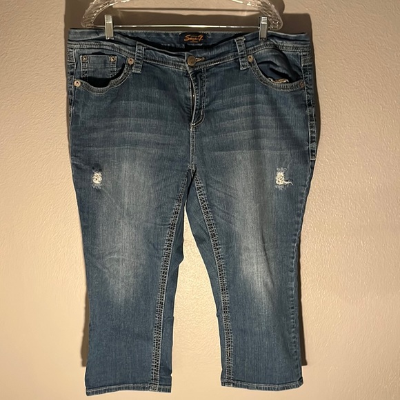 Seven7 Denim - Seven jeans luxe Capri. Size 20W